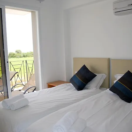 Vavara Apartament Paralimni